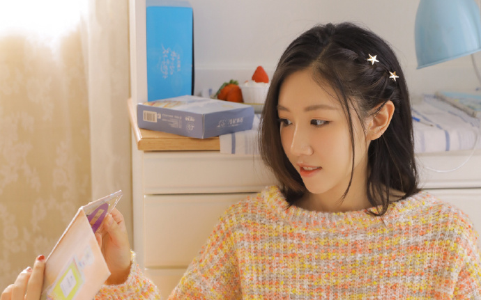 “峰·彩”珠峰摄影展亮相上海 60幅作品礼赞西藏自治区成立60周年